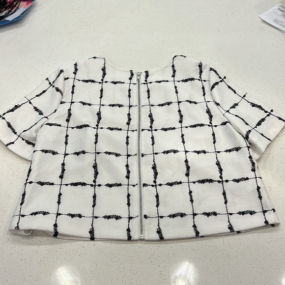 BCBGeneration Top - Picture 2 of 2